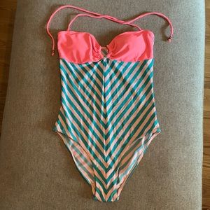 One piece women’s swimsuit
